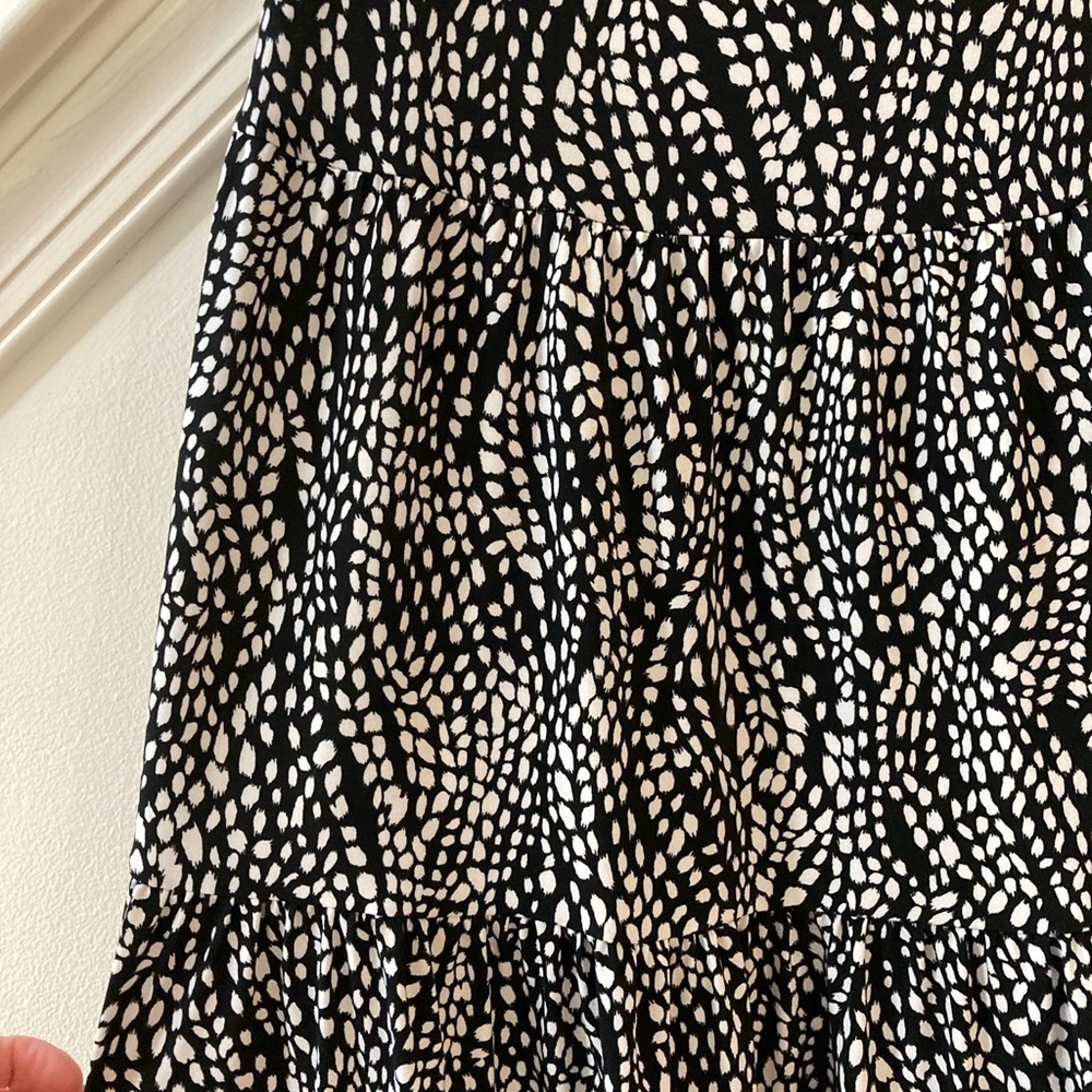 Tiered Printed Maxi Skirt Small - Picture 4 of 7